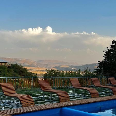 Harmonycampinghouse Teghenik Bagian luar foto