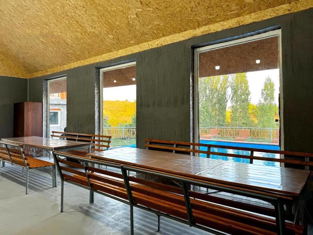 Harmonycampinghouse Teghenik Bagian luar foto