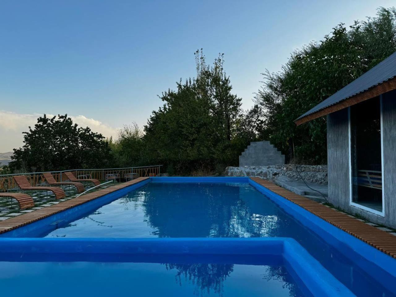 Harmonycampinghouse Teghenik Bagian luar foto